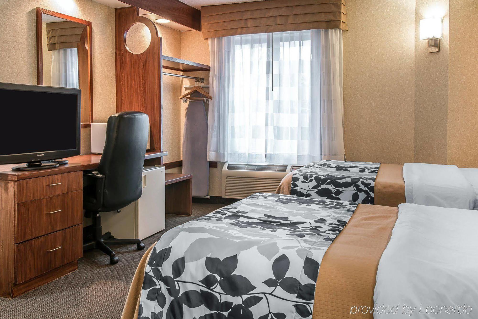 מלון Baymont By Wyndham Flat Rock מראה חיצוני תמונה